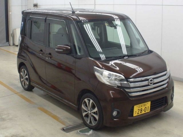 3050 Nissan Dayz roox B21A 2015 г. (NAA Osaka)